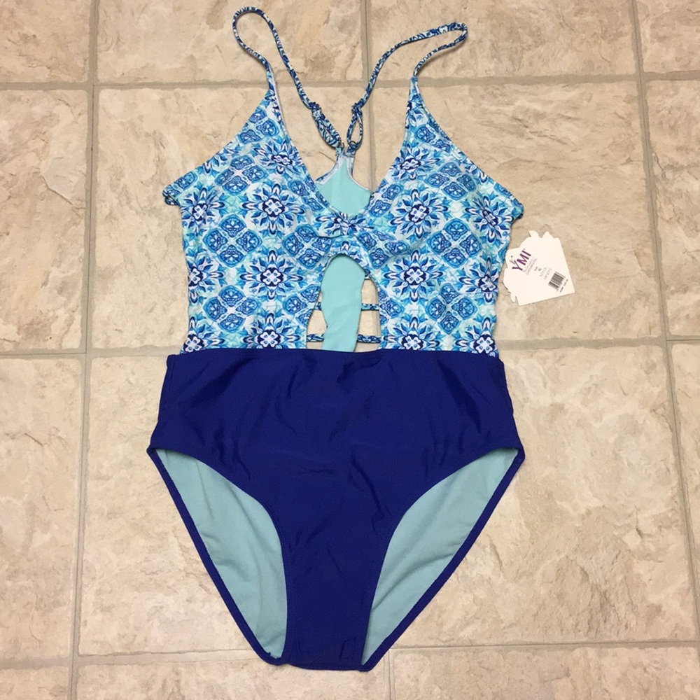 One piece swimsuit